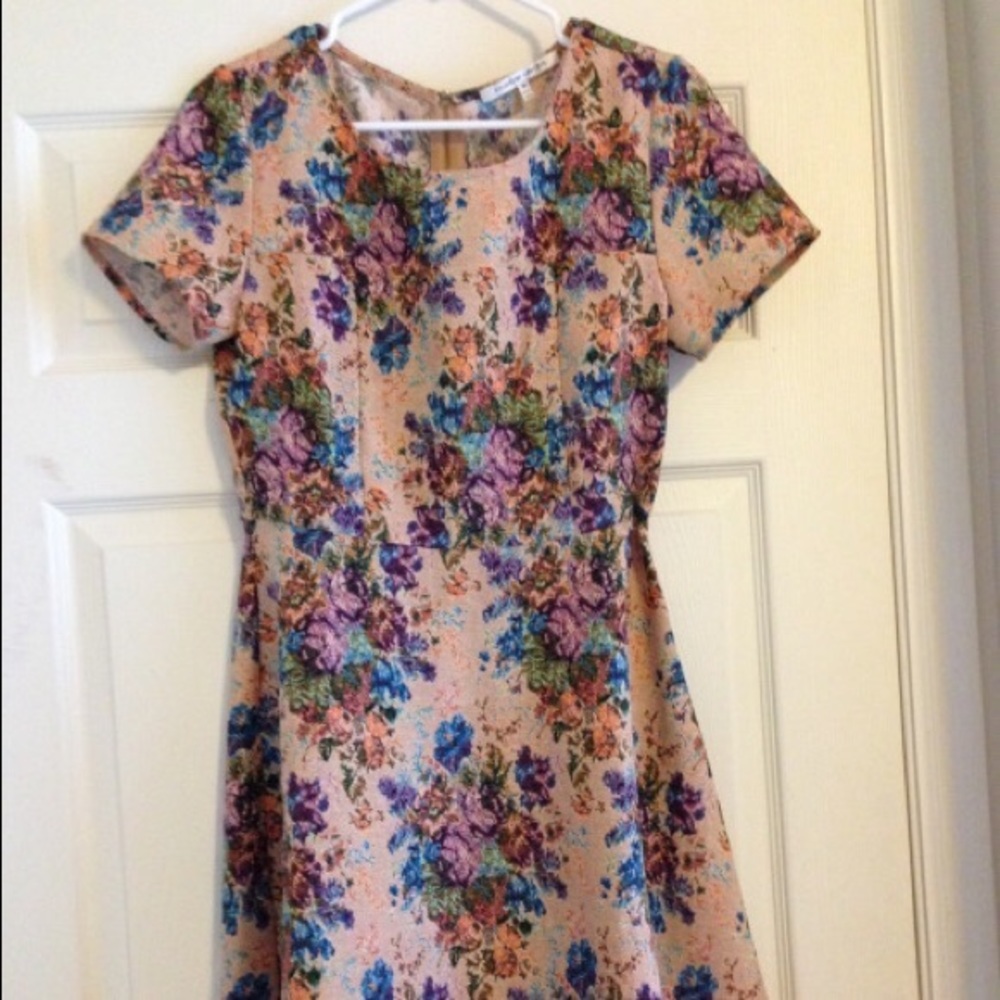 FOUND Collective Concepts tapestry floral dress - Picture 3 of 3